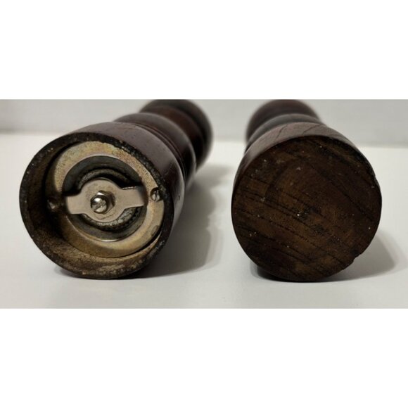 Vintage Wooden Salt & Pepper Grinder Set 4.5" Tall Handcrafted Design Rustic Kit - Picture 3 of 5